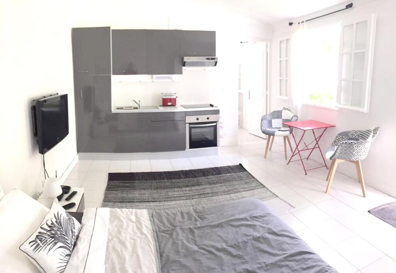 Studio Charmant Au Coeur De Boucan Canot 30 M² Avec Jardin Prive Saint-Paul Dış mekan fotoğraf